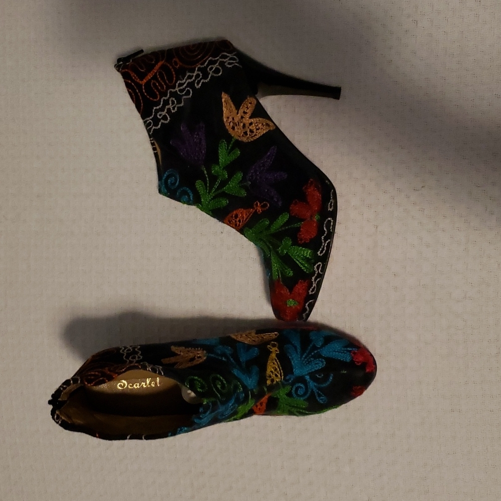 Hand embroidered Scarlet funky platform booties
